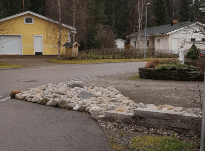 aitoniitynkadun kivipuutarha